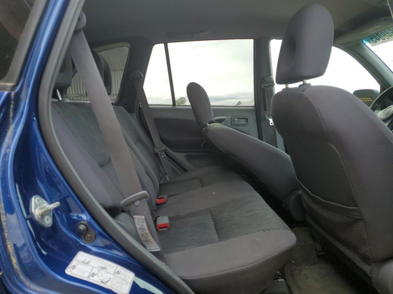 2003 Toyota RAV 4 - Image 11