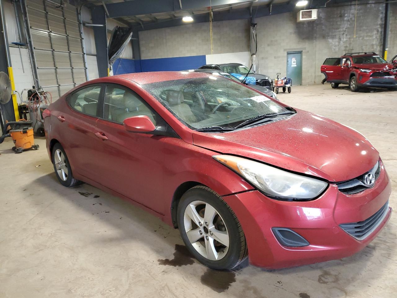 2013 Hyundai Elantra - Image 4