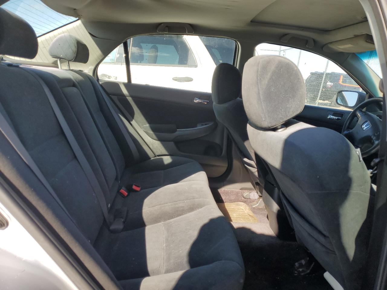 2003 Honda Accord - Image 10