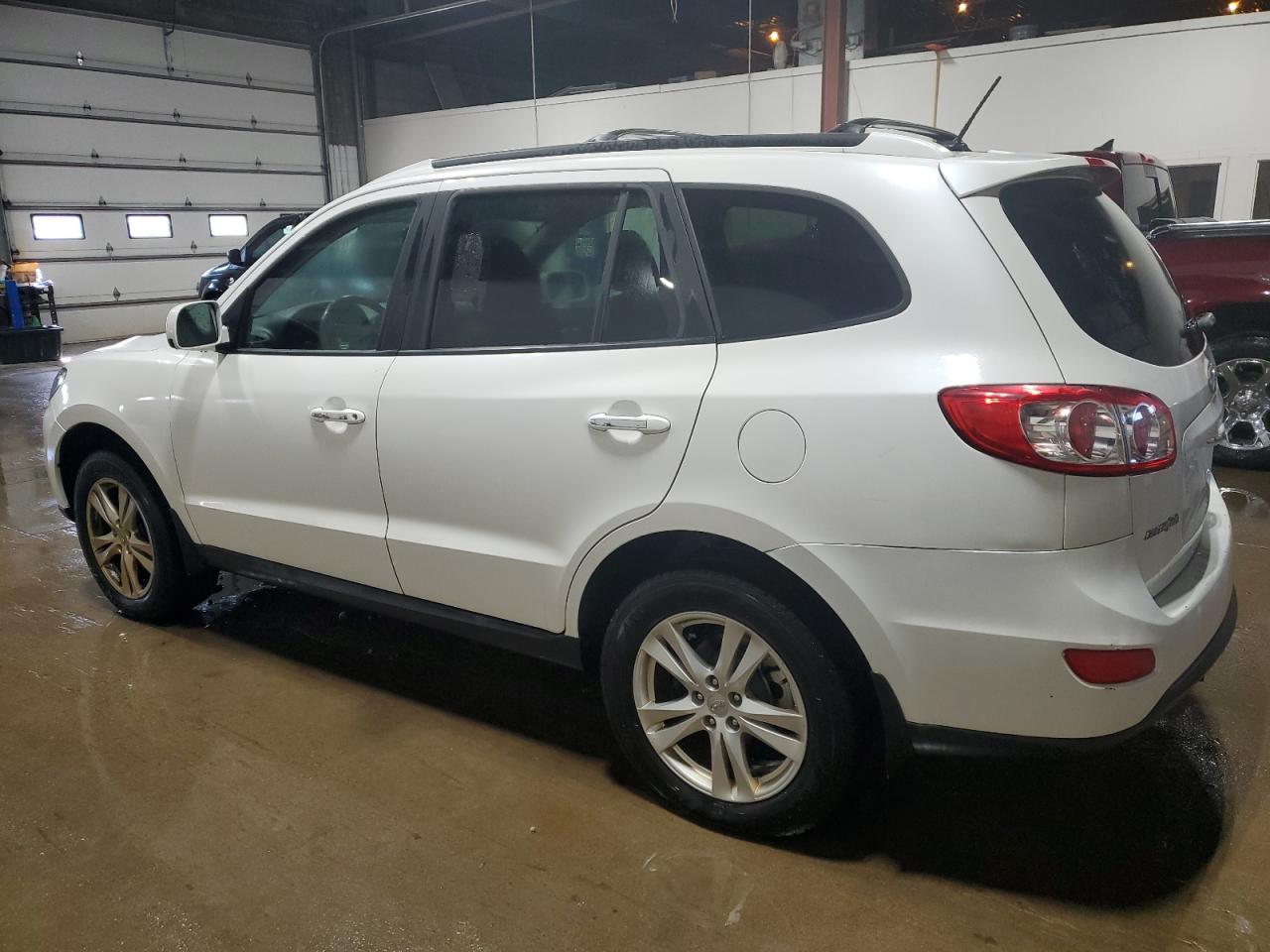 2012 Hyundai Santa Fe - Image 2