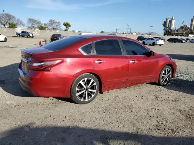  NISSAN ALTIMA 2017 Czerwony