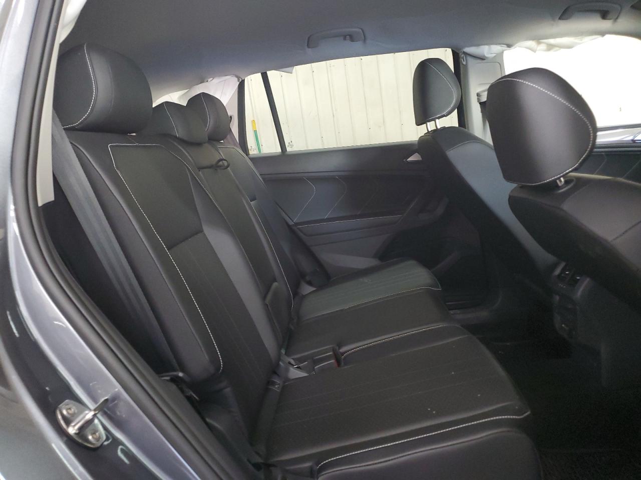 3VV2B7AX3RM194106 VOLKSWAGEN TIGUAN 2024