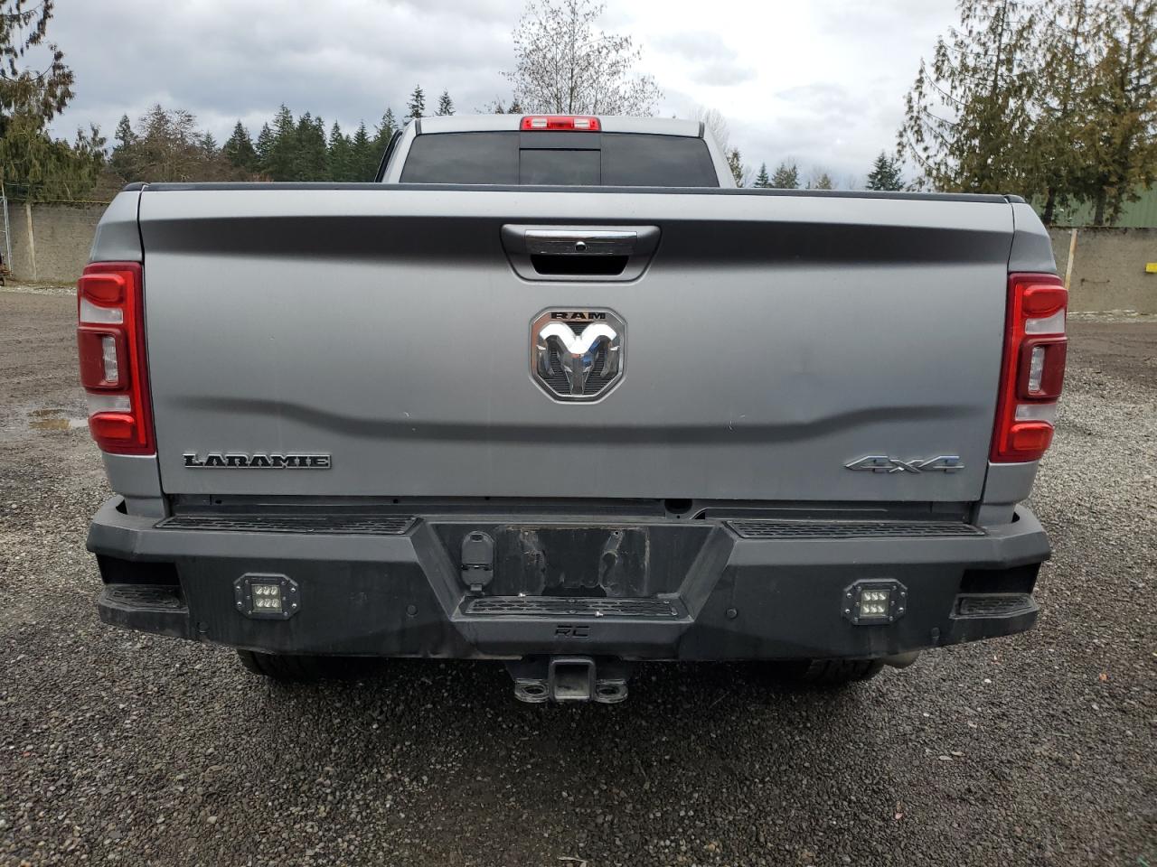 2022 RAM 3500 - Image 6