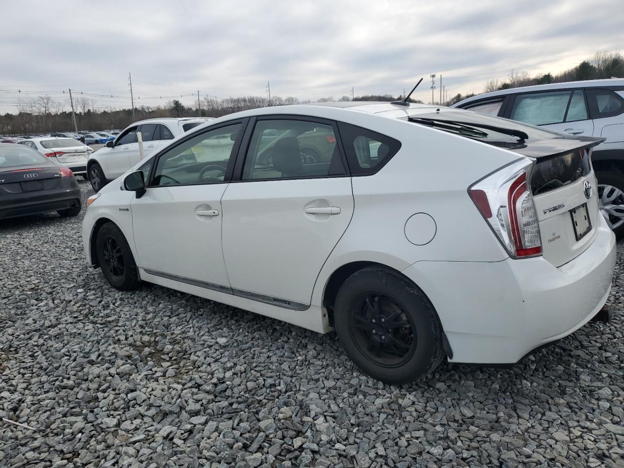 2014 Toyota Prius - Image 2