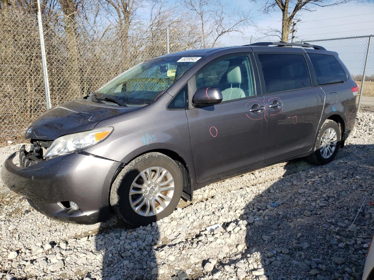 2011 Toyota Sienna - Image 1