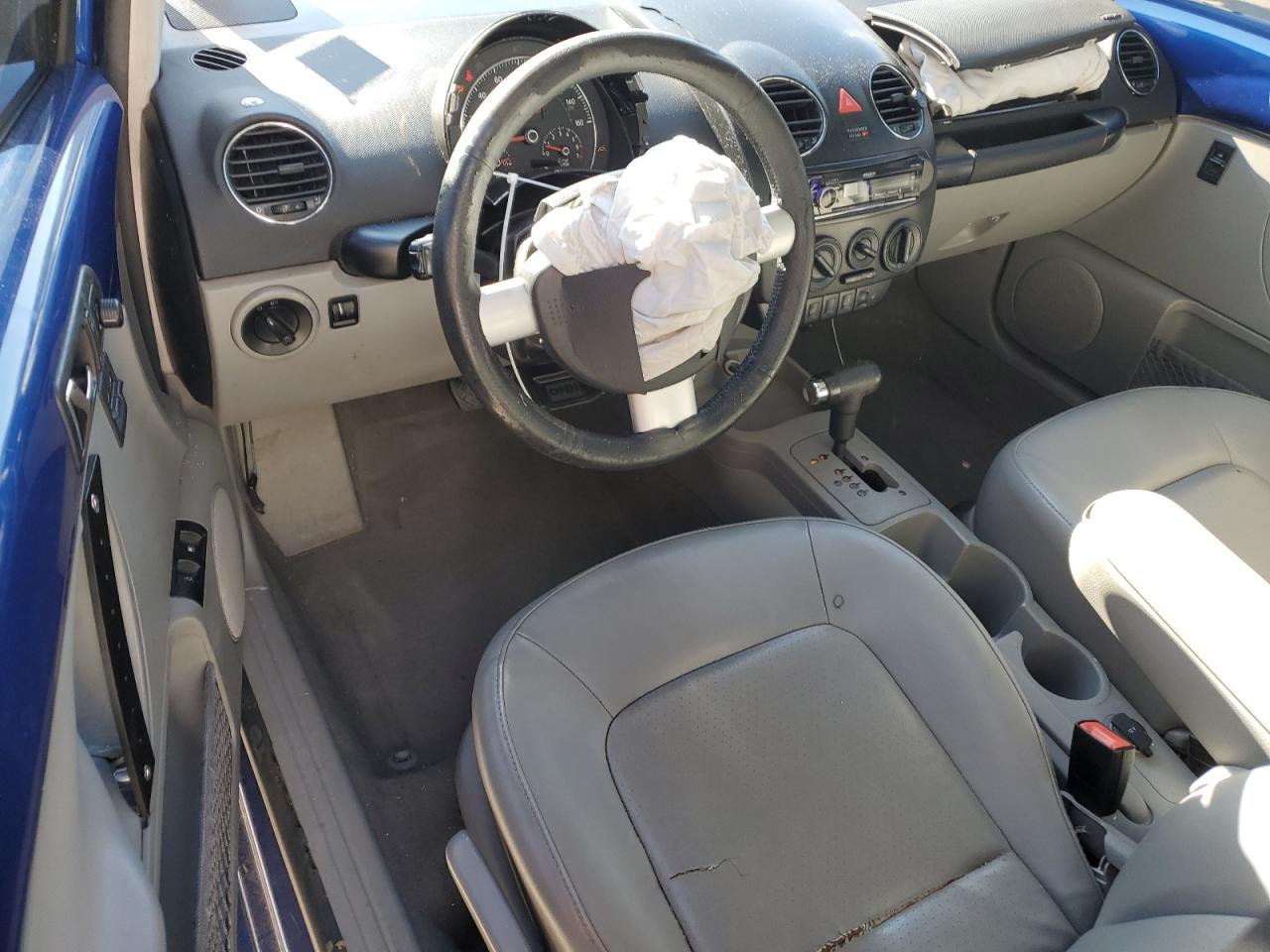 2007 Volkswagen Beetle - Image 8