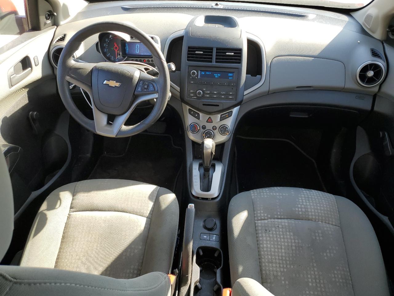 2015 Chevrolet Sonic - Image 8