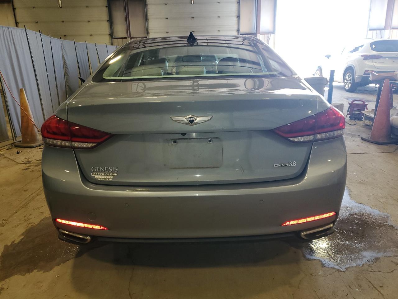 2016 Hyundai Genesis - Image 6
