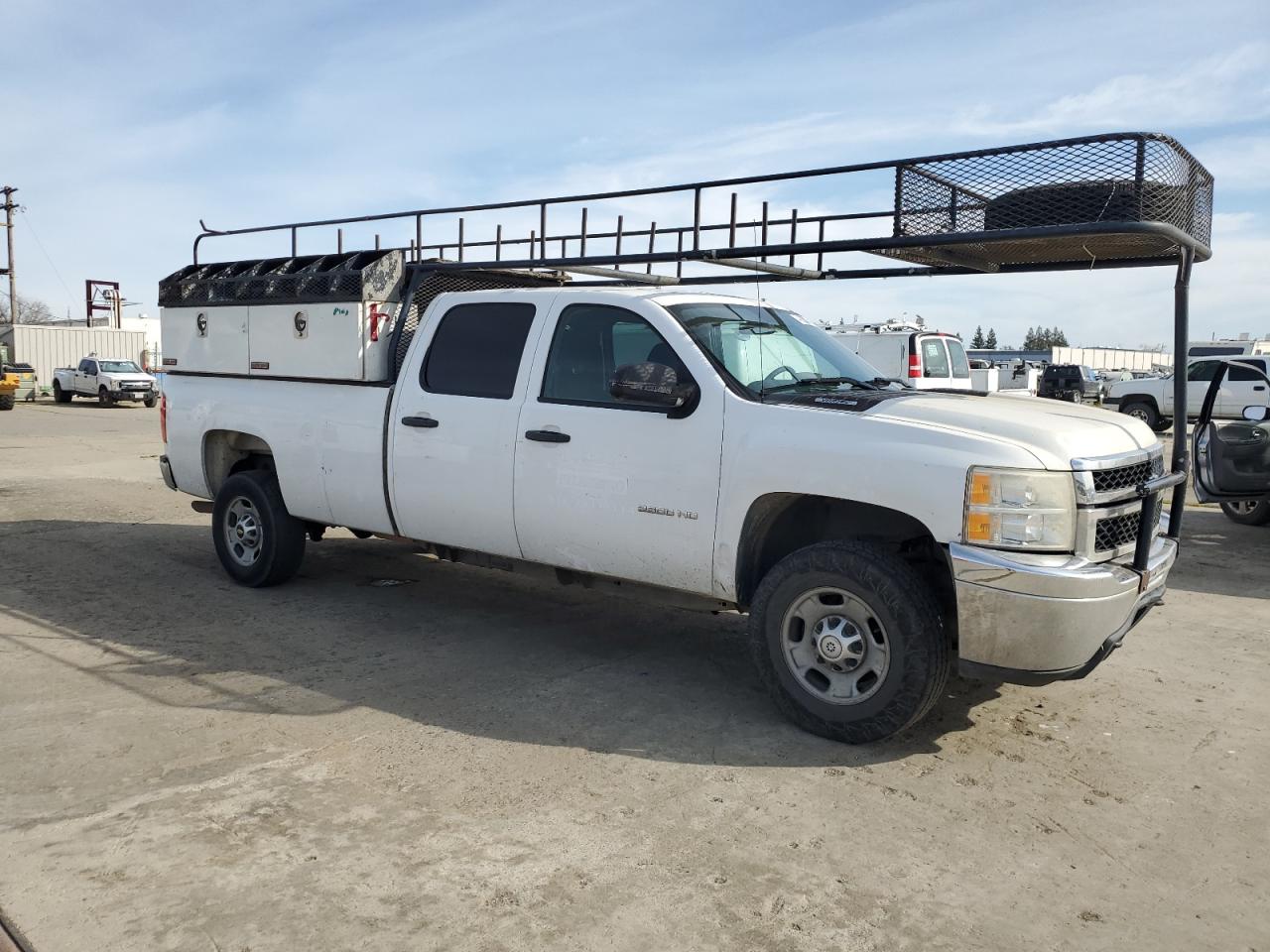 2011 Chevrolet Silverado - Image 4
