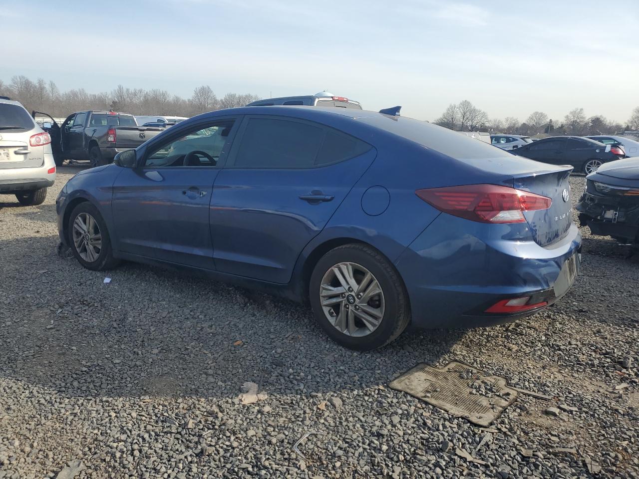 2020 Hyundai Elantra - Image 2