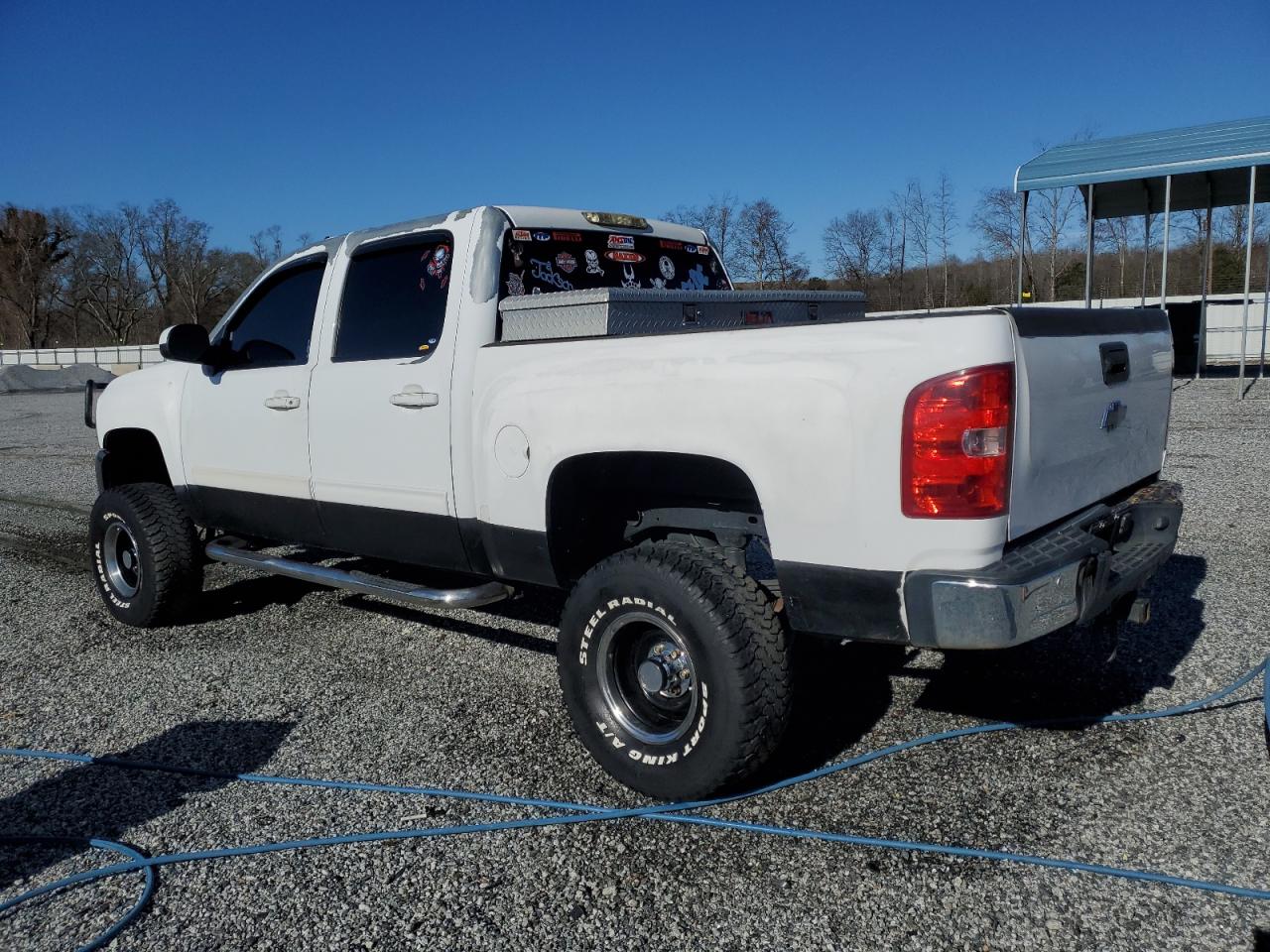 2011 Chevrolet Silverado - Image 2
