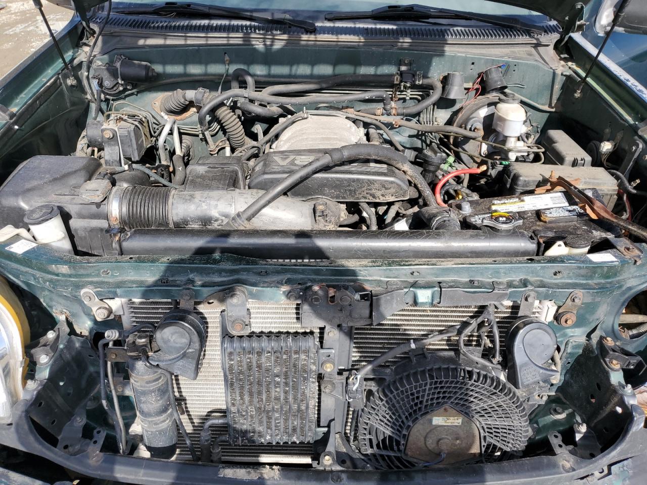 2004 Toyota Sequoia - Image 14