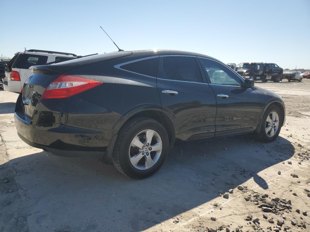 2010 Honda Accord - Image 3