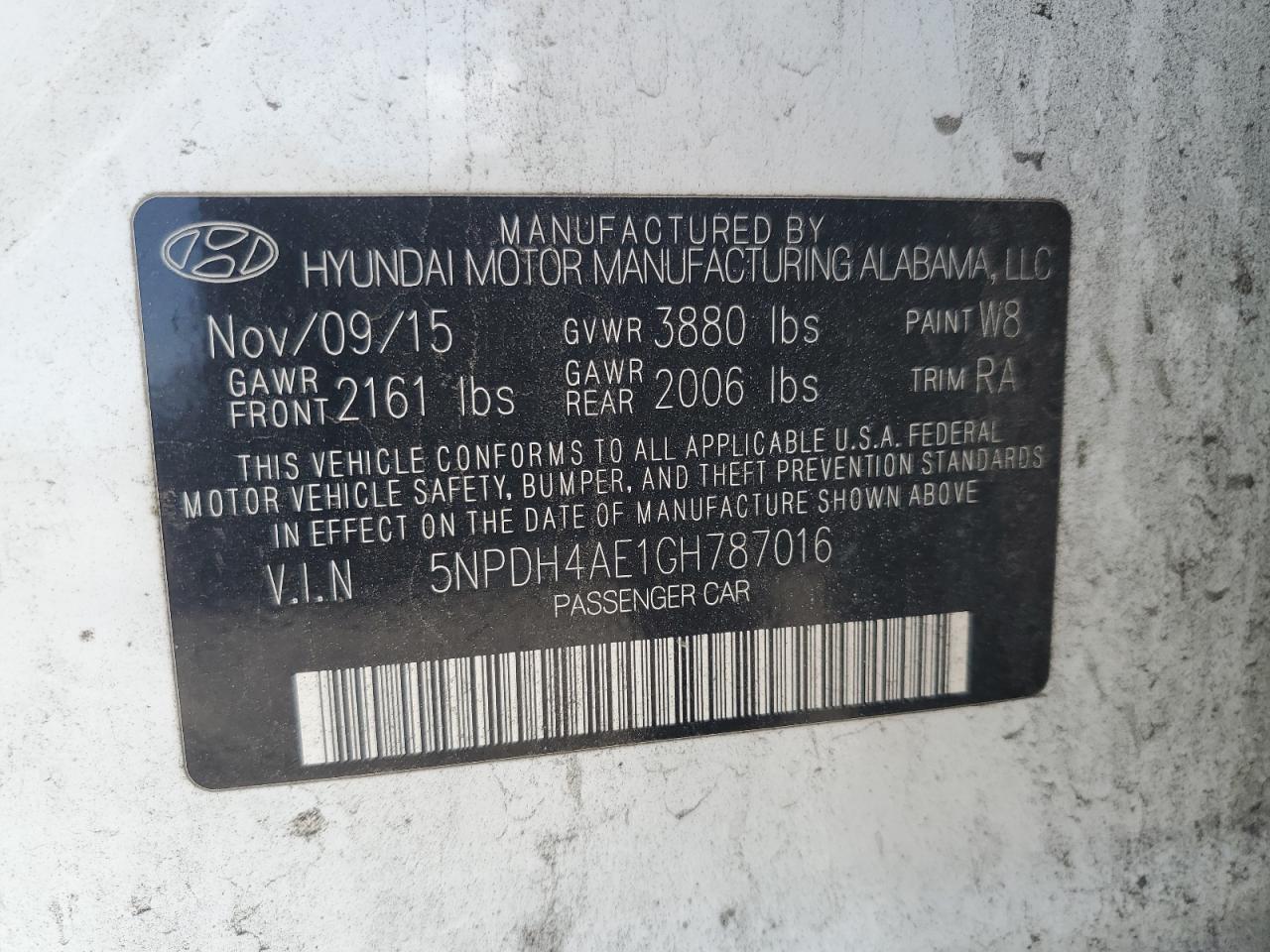 2016 Hyundai Elantra - Image 14