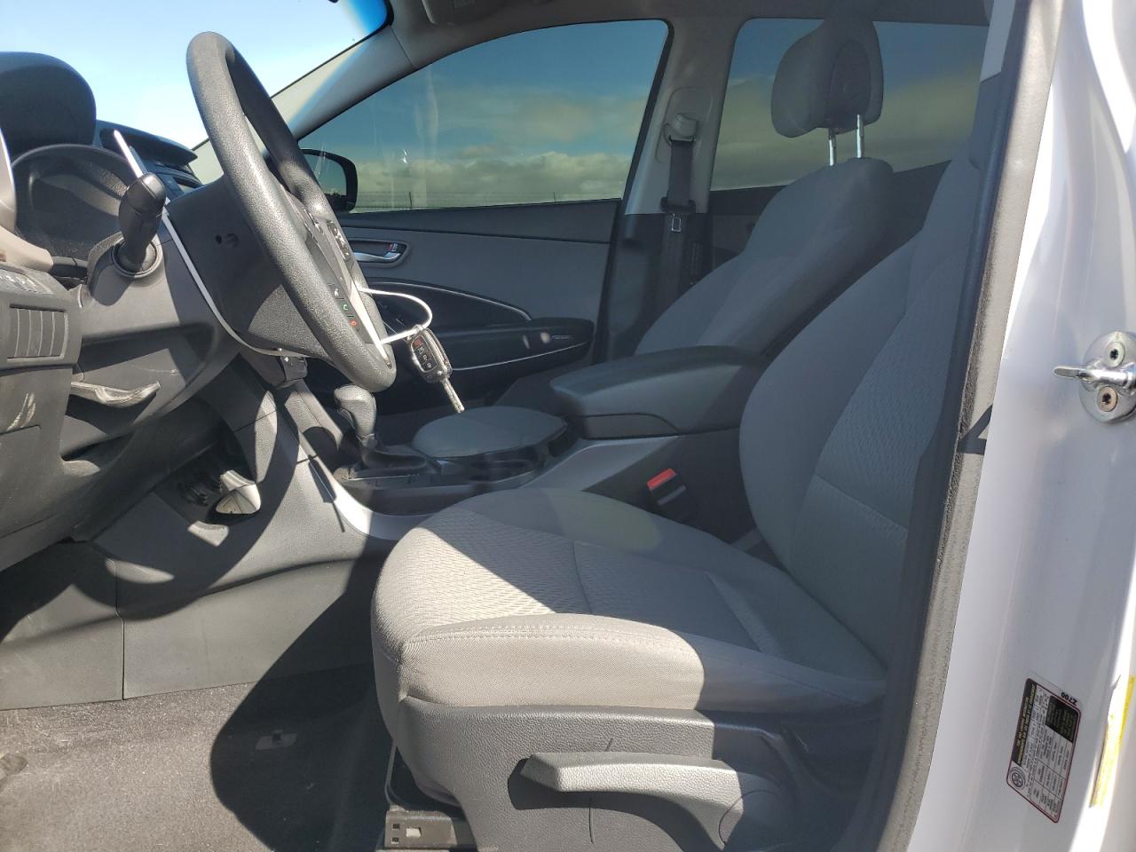 2018 Hyundai Santa Fe - Image 7
