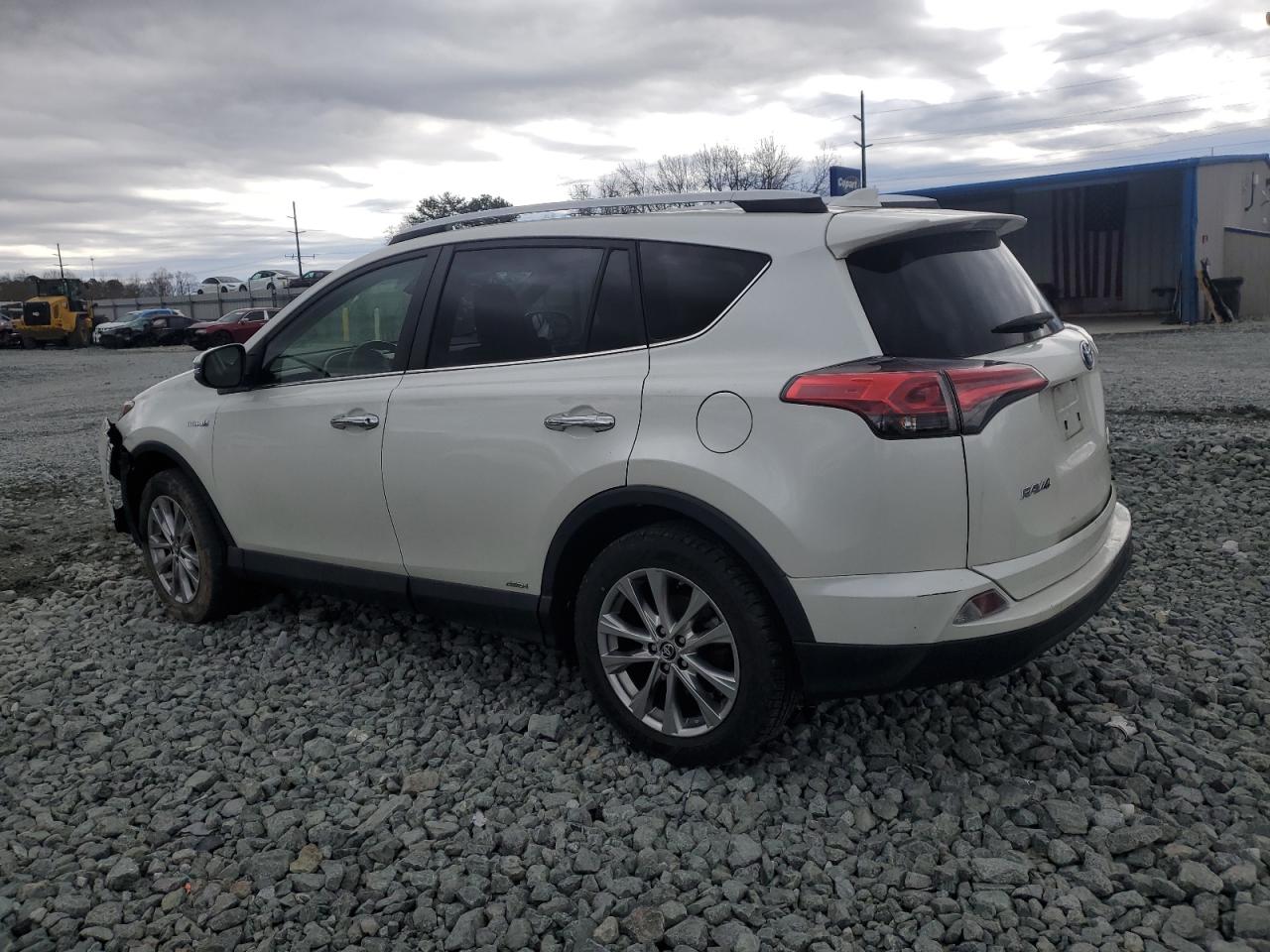 2016 Toyota RAV 4 - Image 2