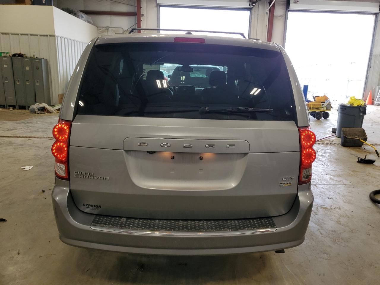 2019 Dodge Caravan - Image 6