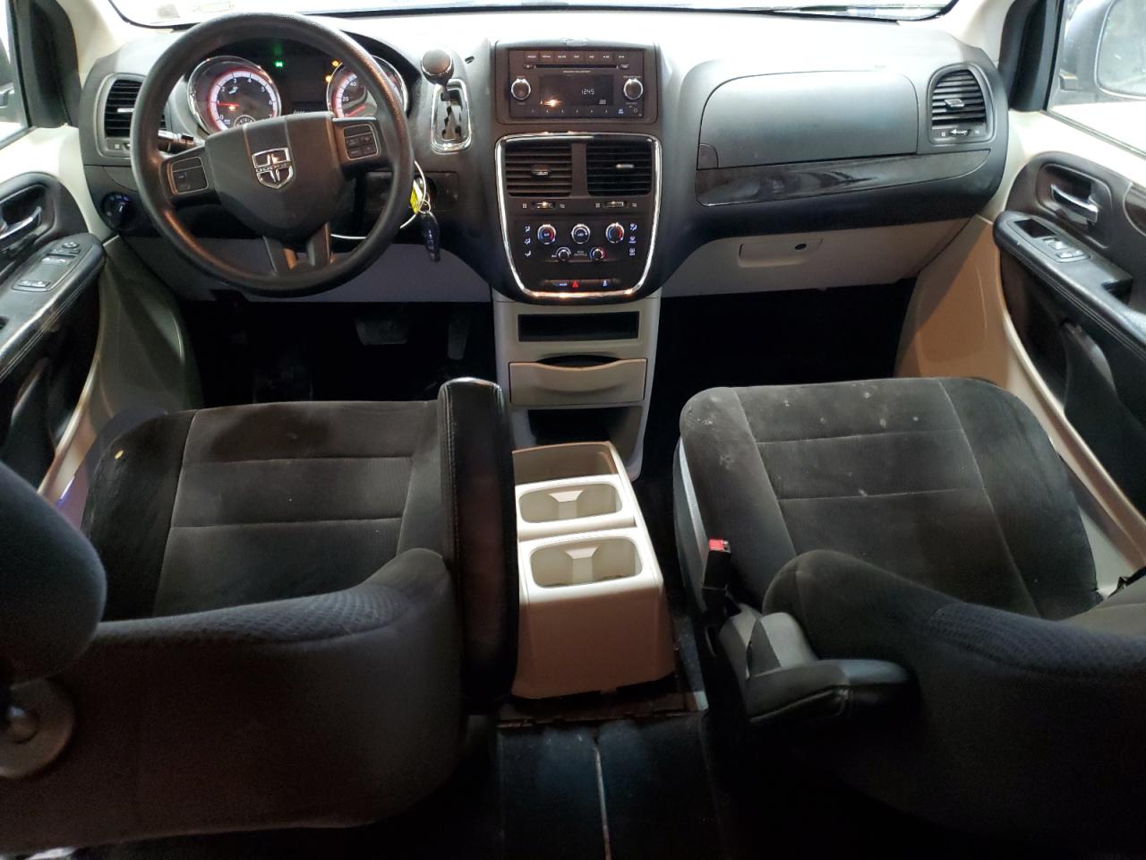 2013 Dodge Caravan - Image 8