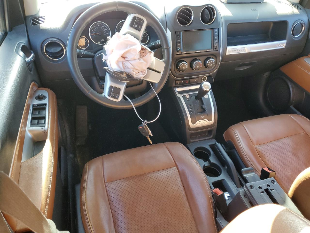 2016 Jeep Compass - Image 8