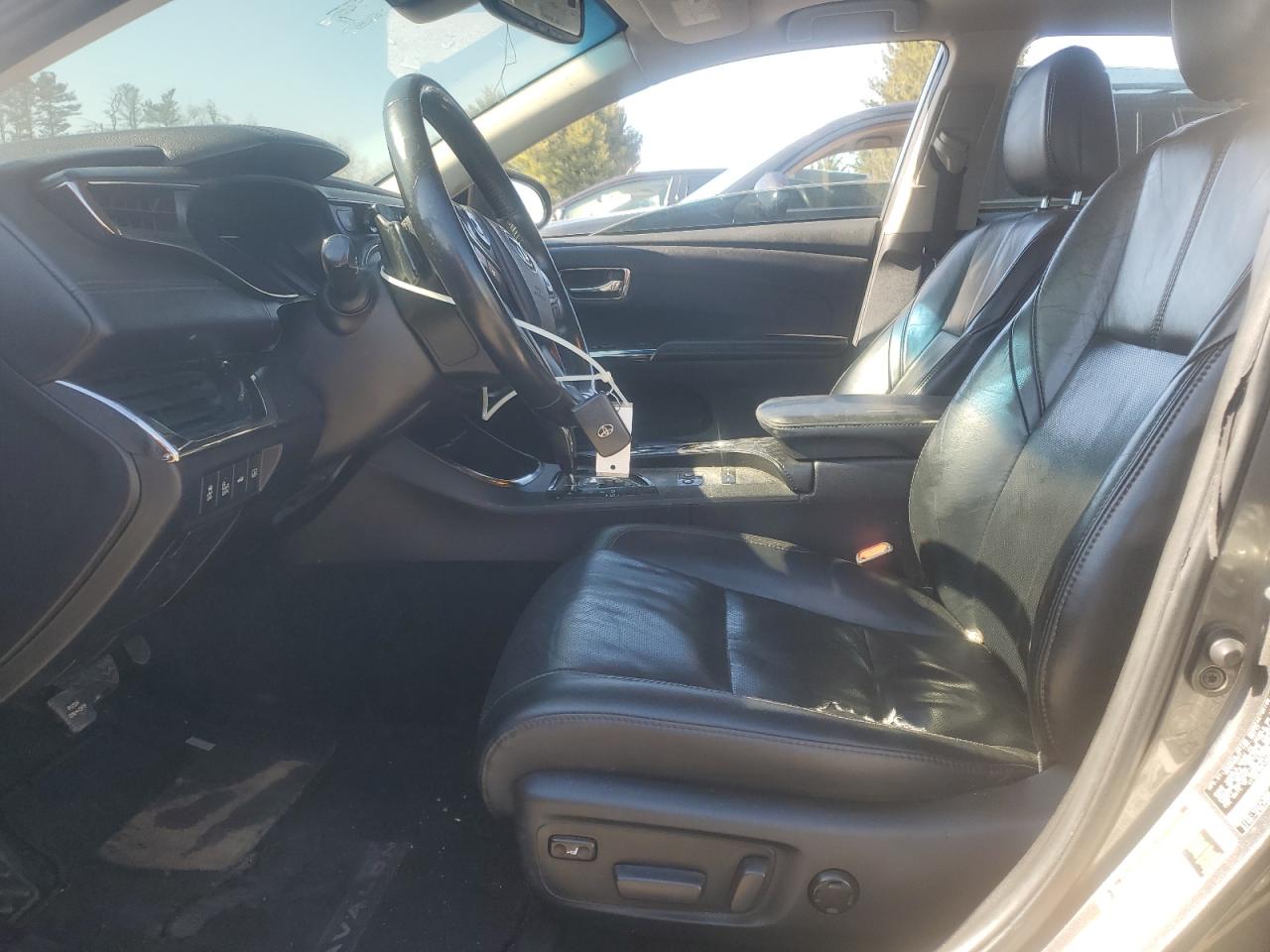 2018 Toyota Avalon - Image 7