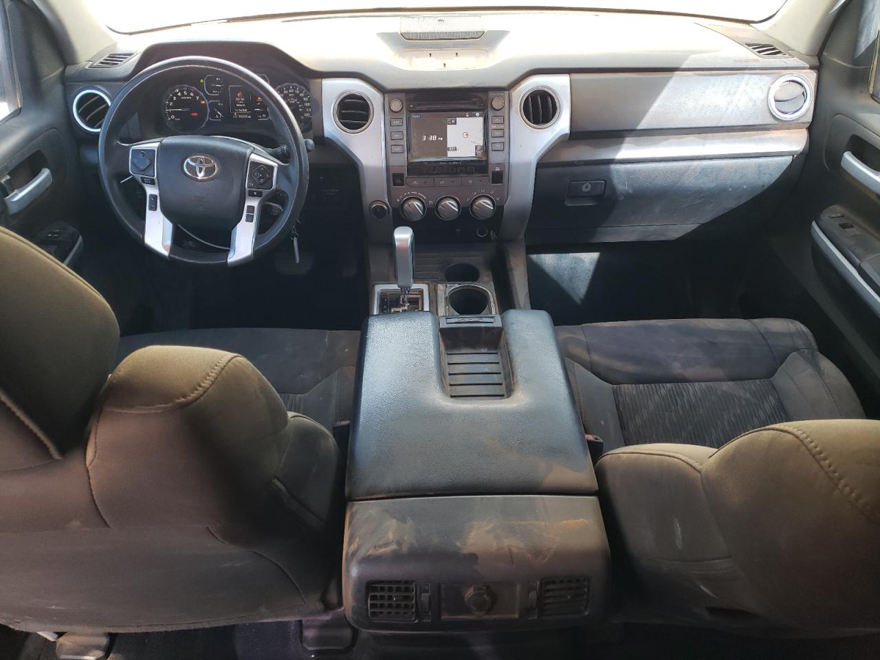 5TFDW5F12JX768911 TOYOTA TUNDRA 2018