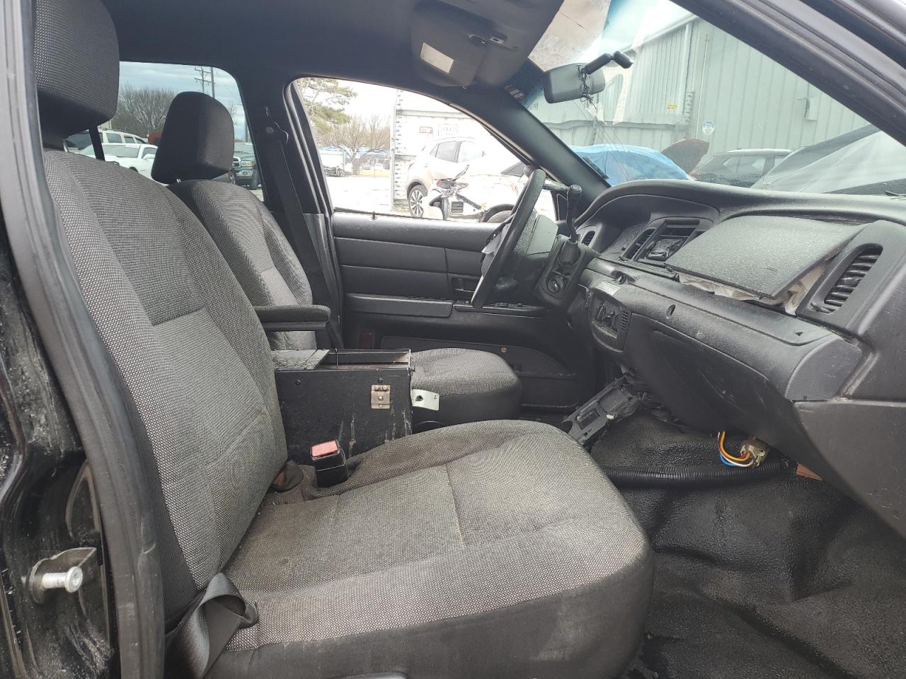 2008 Ford Crown Victoria - Image 7