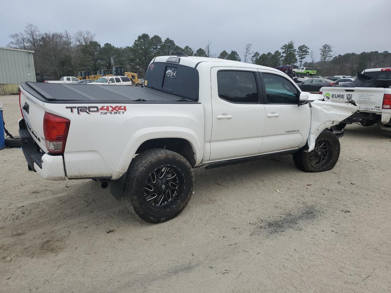 2017 Toyota Tacoma - Image 3