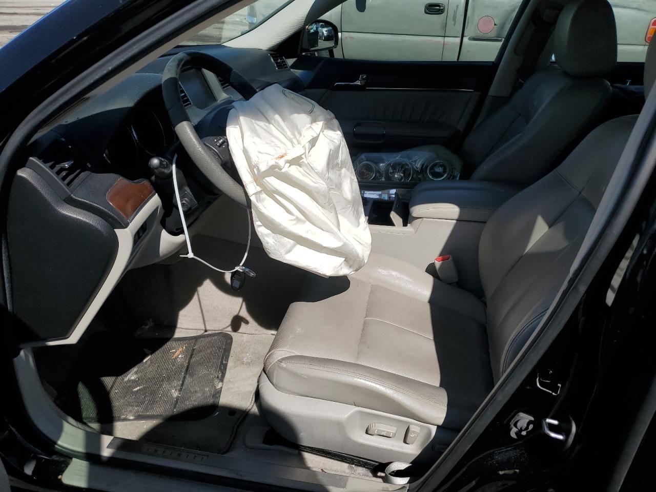 2008 Infiniti M - Image 7
