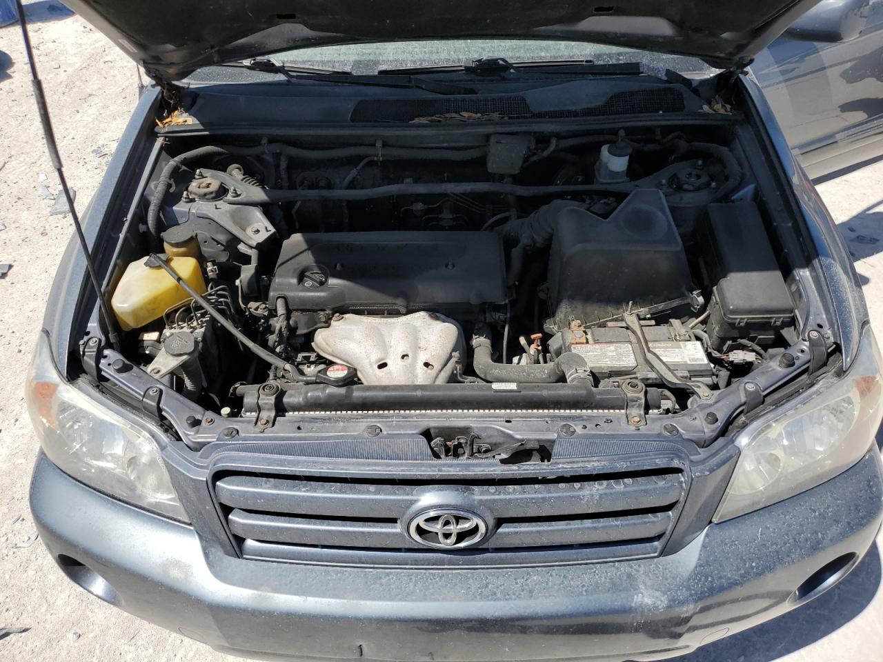 2006 Toyota Highlander - Image 12