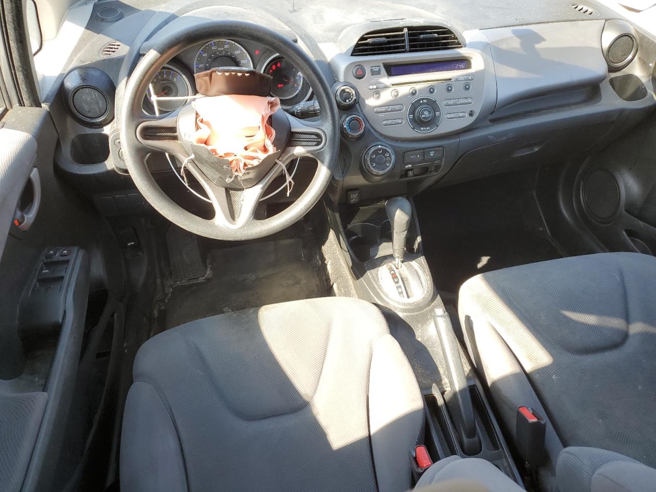 2010 Honda Fit - Image 8
