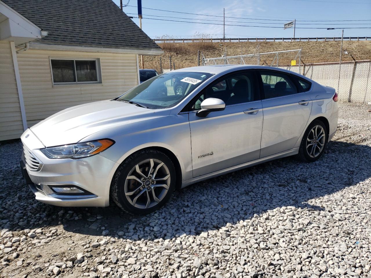 3FA6P0LU1HR196018 FORD FUSION 2017
