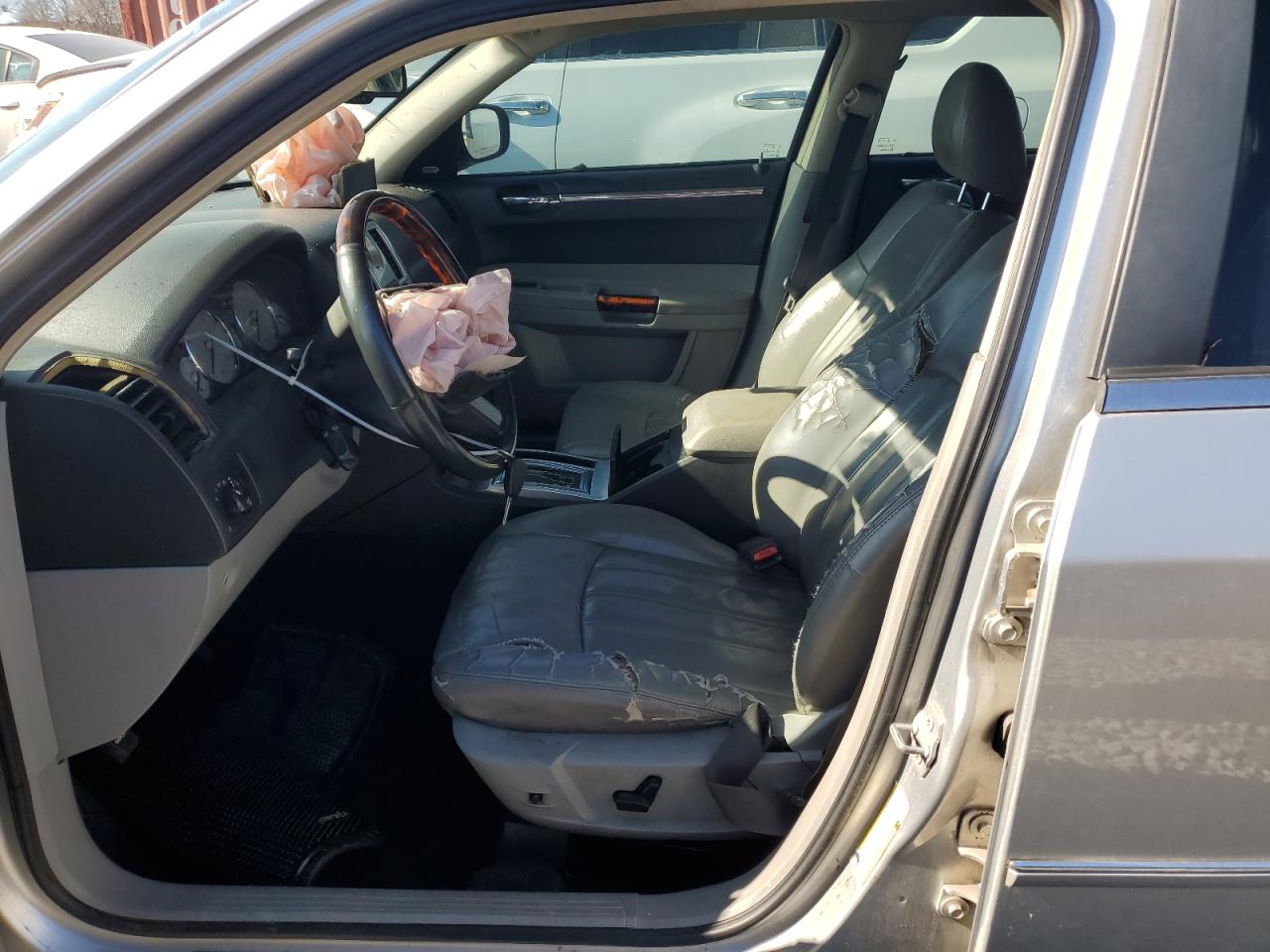2007 Chrysler 300C VIN: 2C3KA63H77H854245 Lot: 48076415