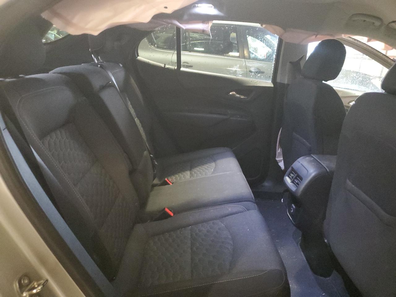 2GNAXUEV6K6245916 CHEVROLET EQUINOX 2019