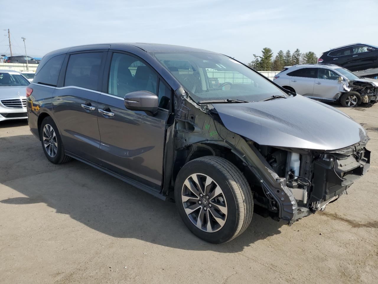 2024 Honda Odyssey - Image 4