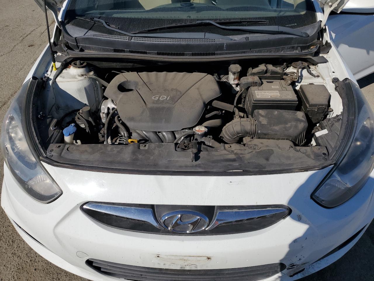 2013 Hyundai Accent - Image 11
