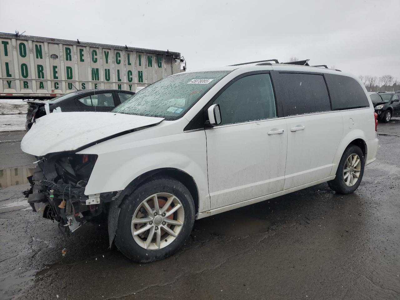 2019 Dodge Caravan - Image 1