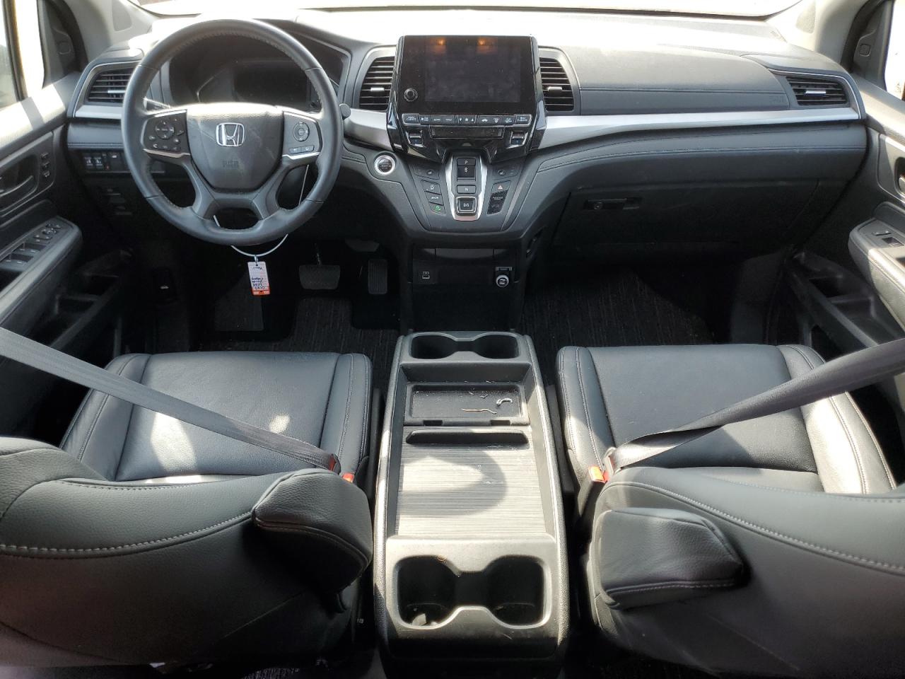 2024 Honda Odyssey - Image 8
