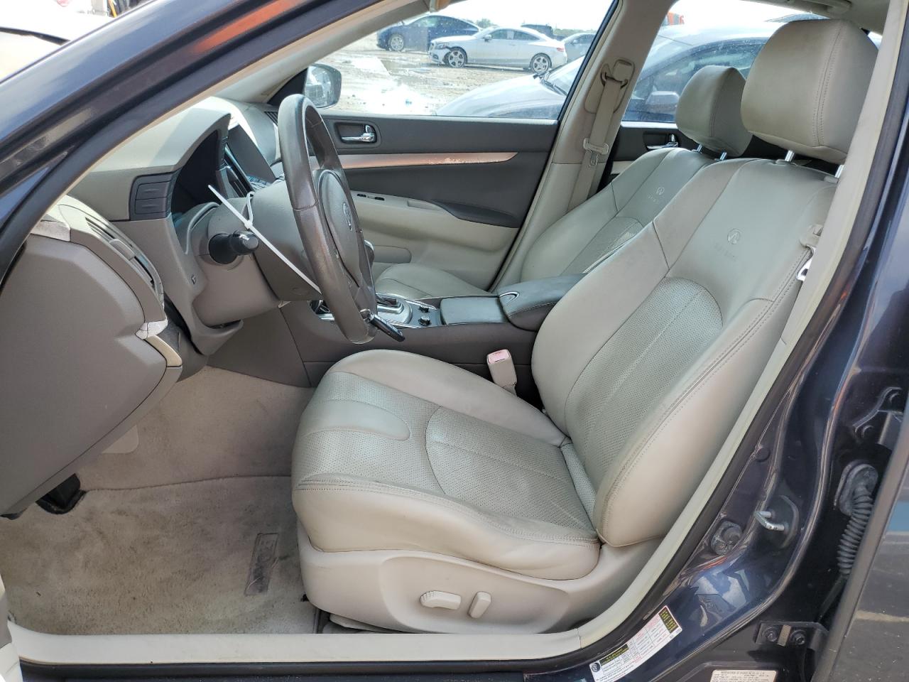 2011 Infiniti G - Image 7