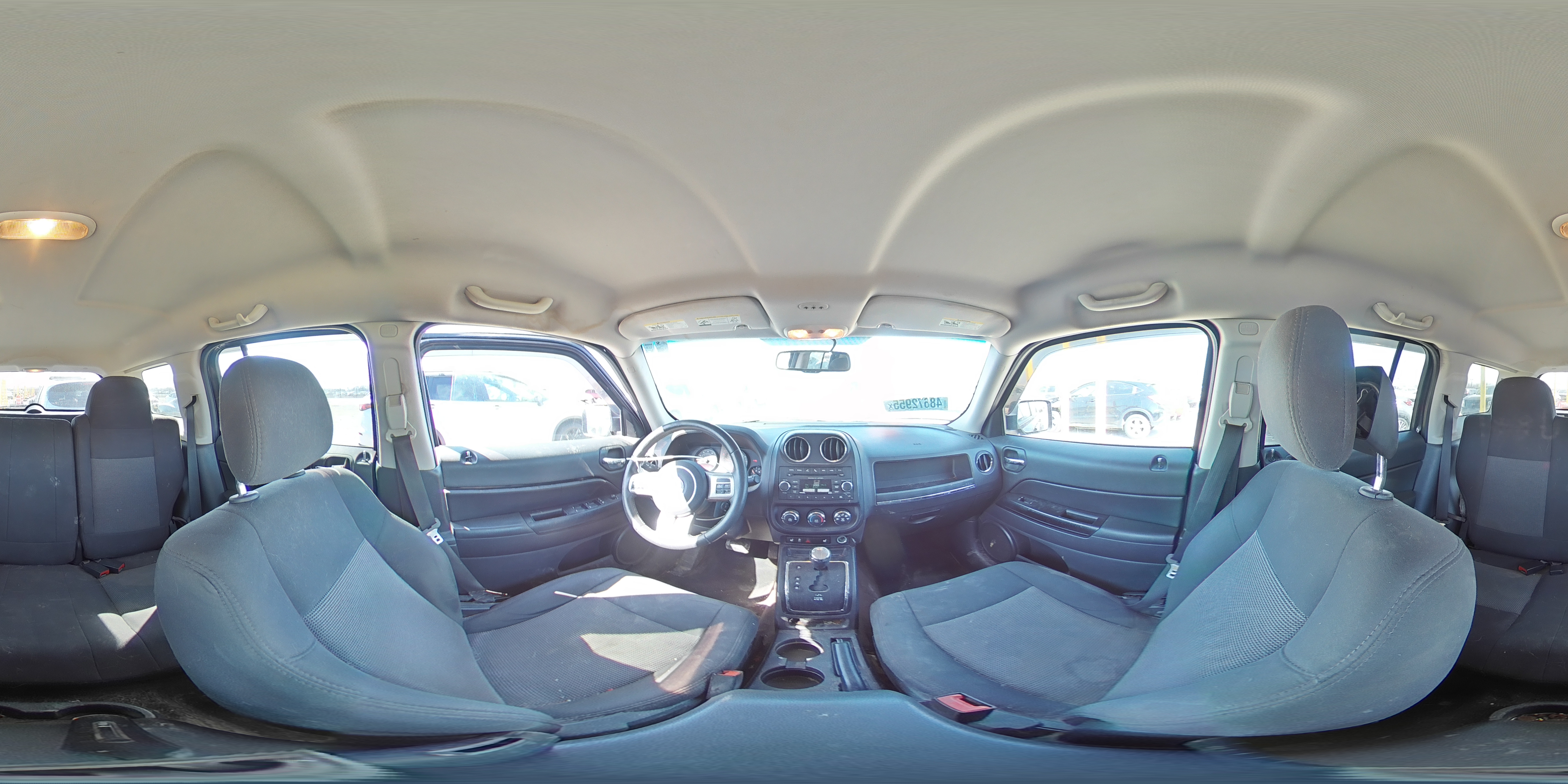2014 Jeep Liberty (Patriot) - Image 13