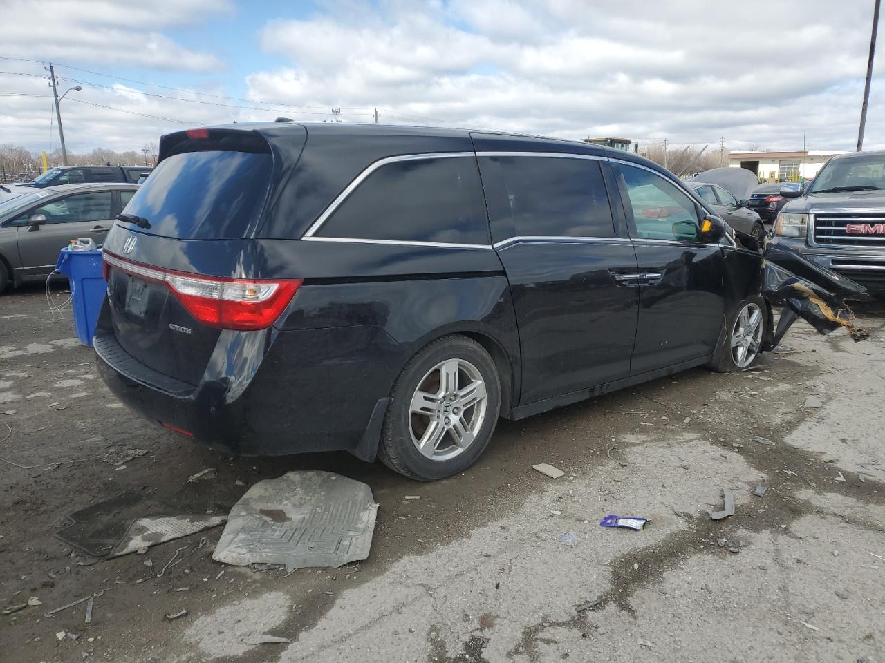 2011 Honda Odyssey - Image 3