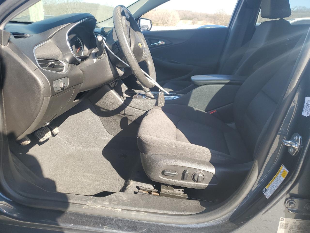 1G1ZD5ST4KF170113 CHEVROLET MALIBU 2019