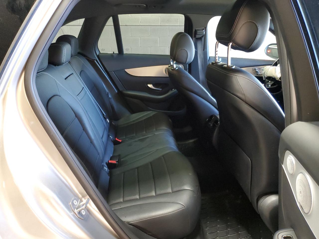 2019 Mercedes-Benz GLC - Image 11