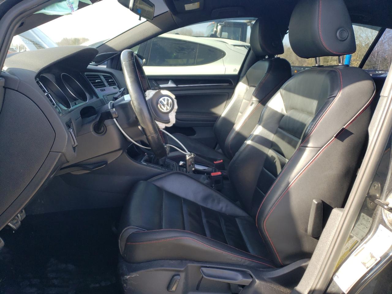 2016 Volkswagen GTI - Image 7