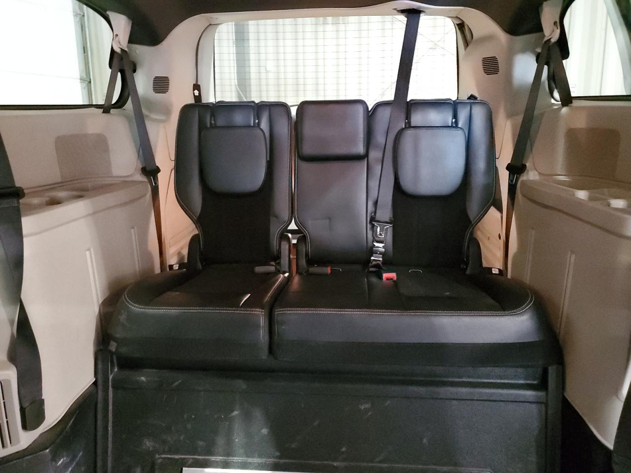 2018 Dodge Grand Caravan Sxt VIN: 2C4RDGCG3JR325696 Lot: 48356155