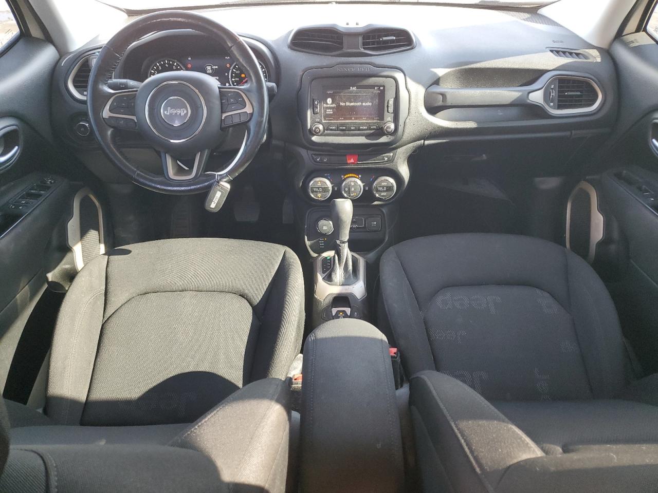 2017 Jeep Renegade - Image 8