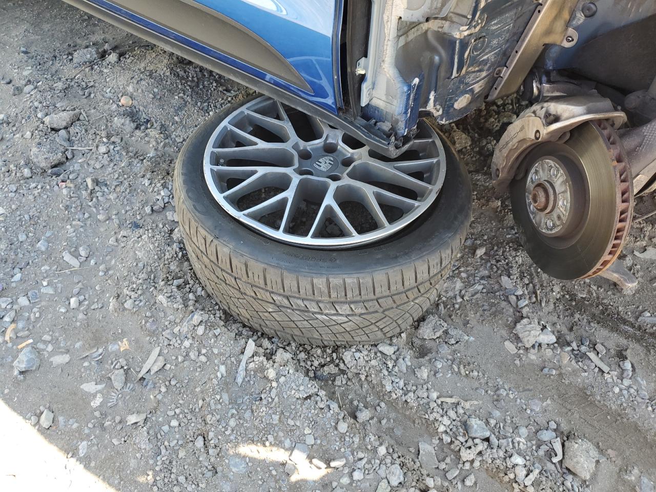 2017 Porsche Macan - Image 13