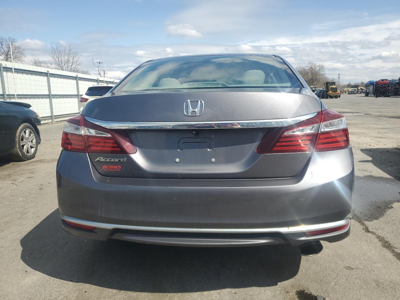 1HGCR2F32HA021066 HONDA ACCORD 2017