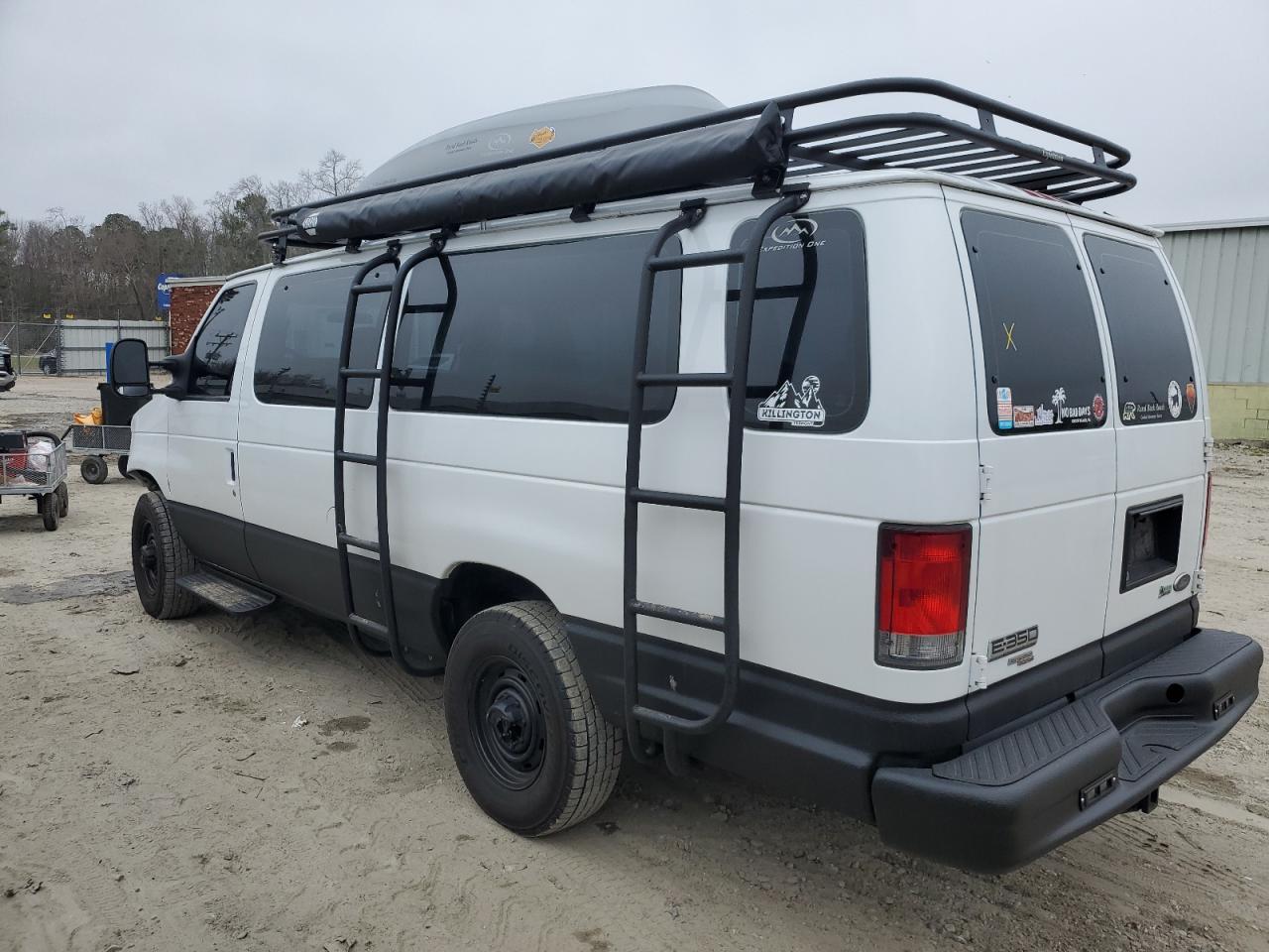 2014 Ford Econoline - Image 2