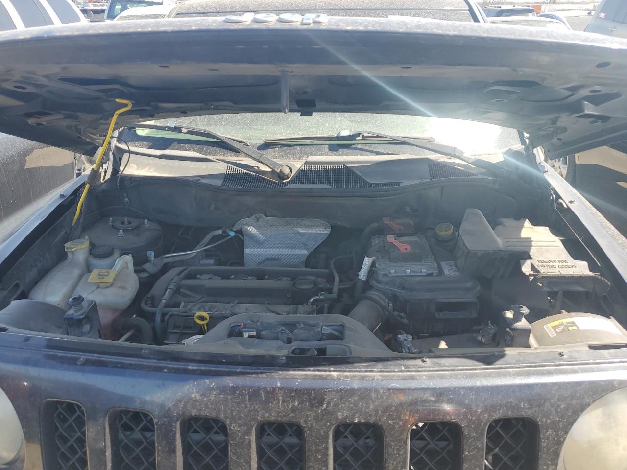 2014 Jeep Liberty (Patriot) - Image 12