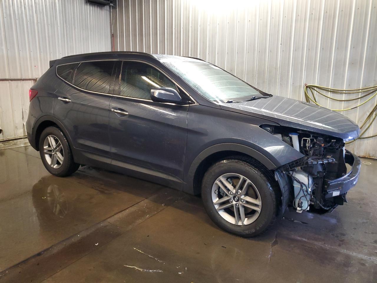 2017 Hyundai Santa Fe - Image 4